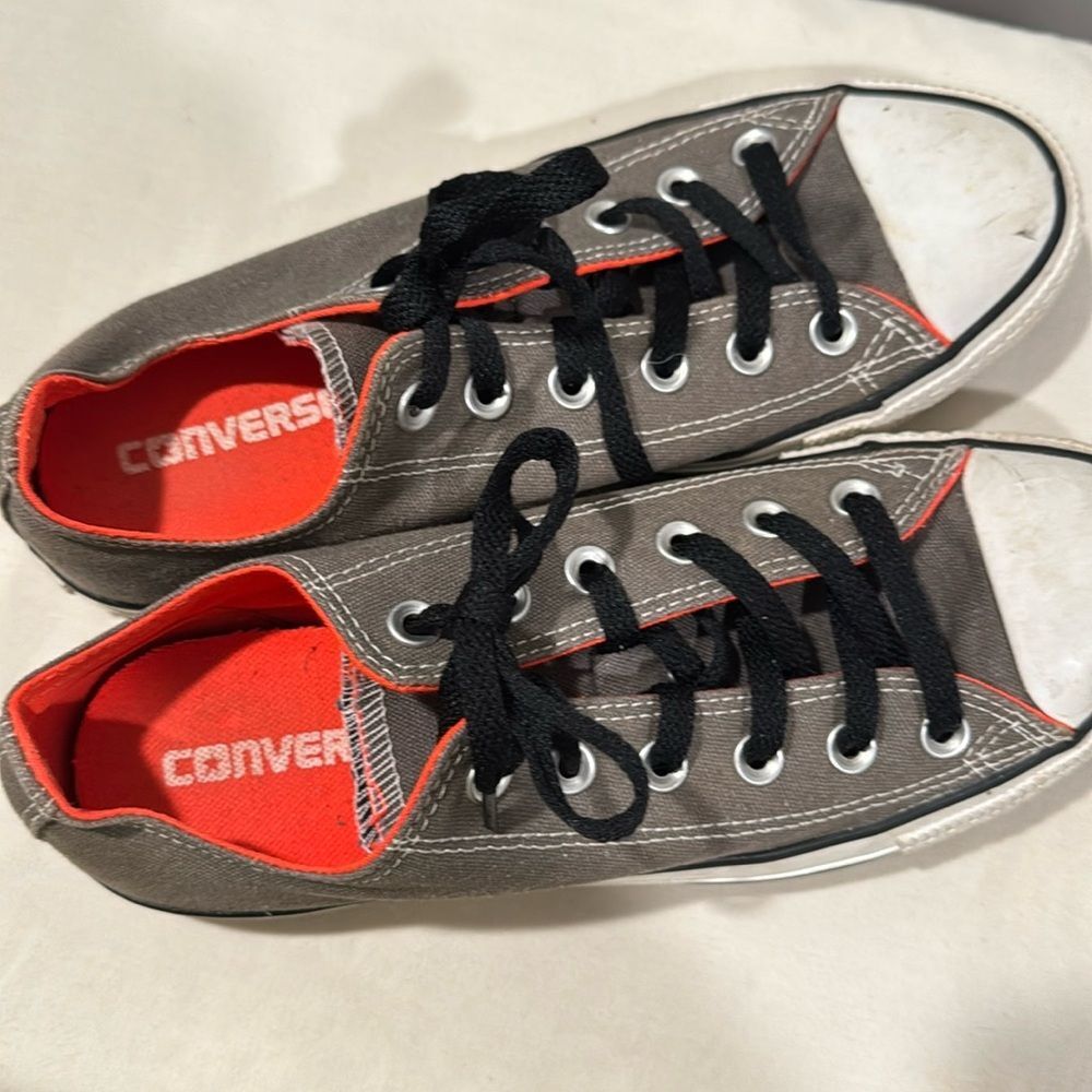 Converse Unisex Low-Top All-Star Sneakers – Gray/Black with Orange – Size 6M/8W